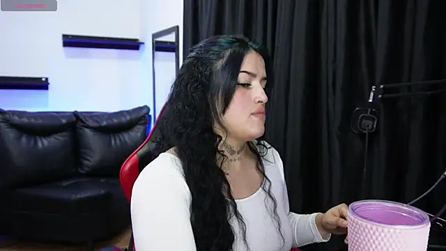 sari belle online show from 03/22/26, 05:22