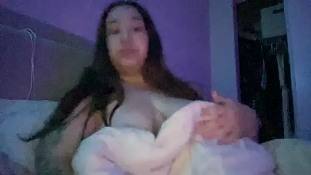 Snapshot of marcylove chatting on 11/06/25, 03:46 marcylove online show from 11/06/25, 03:46