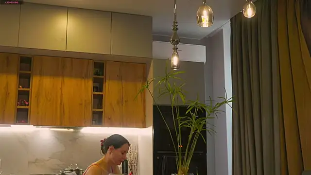 Anny Molly online show from 11/09/25, 06:12