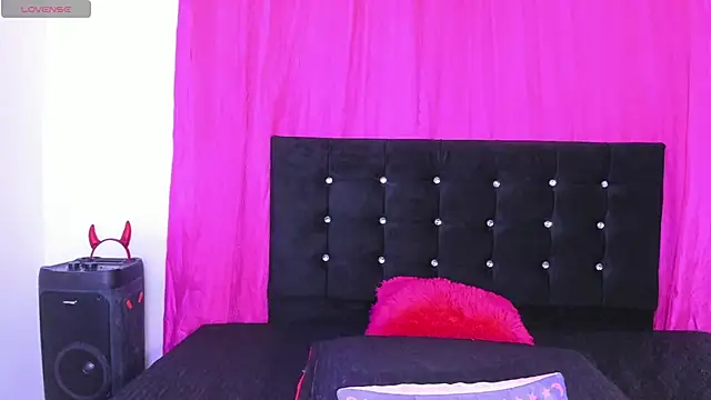 cutenaked 8 online show from 06/14/26, 02:24