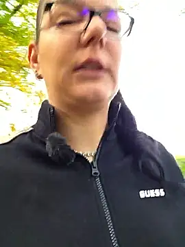 Swiss Lady online show from 10/29/25, 11:34