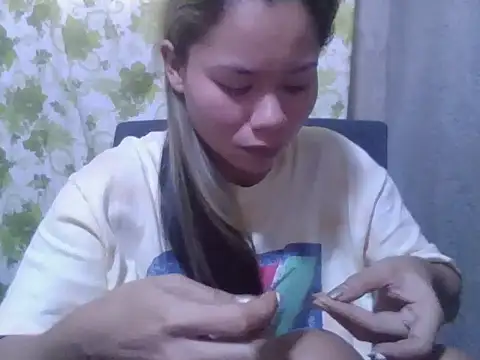 Sweeetgurll online show from 09/30/25, 01:43