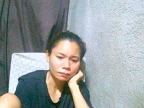 Snapshot of Sweeetgurll chatting on 05/24/26, 01:05 Sweeetgurll online show from 05/24/26, 01:05