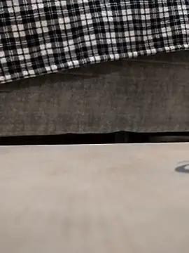 Snapshot of safadomoreno chatting on 11/28/25, 06:05 safadomoreno online show from 11/28/25, 06:05