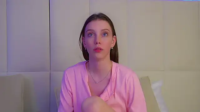 VeronicaVances online show from 11/04/25, 06:29