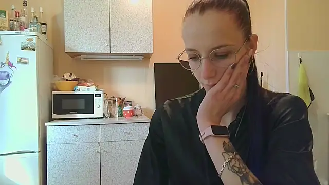 Lucy Divine online show from 09/15/25, 10:48