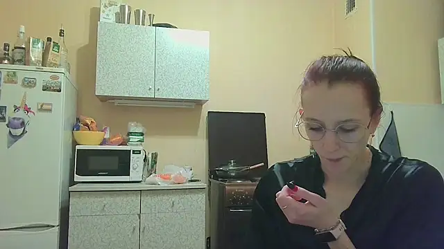 Lucy Divine online show from 11/03/25, 07:37