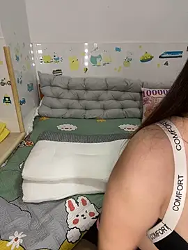 Snapshot of mimiki886 chatting on 09/13/25, 03:34 mimiki886 online show from 09/13/25, 03:34