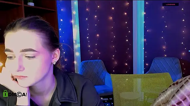 luna tin online show from 12/17/25, 05:46