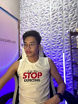 Snapshot of Prince-Harrison chatting on 11/04/25, 11:31 Prince-Harrison online show from 11/04/25, 11:31