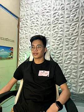 Snapshot of Prince-Harrison chatting on 11/20/25, 07:02 Prince-Harrison online show from 11/20/25, 07:02