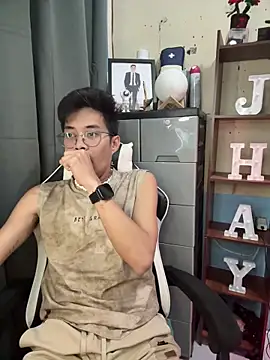 Snapshot of Prince-Harrison chatting on 12/15/25, 08:13 Prince-Harrison online show from 12/15/25, 08:13