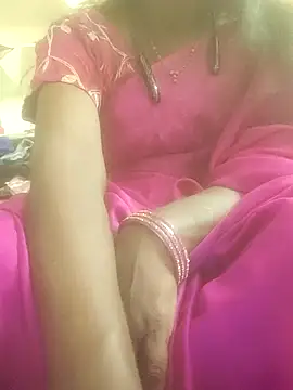 Snapshot of hotmahitha chatting on 05/17/26, 08:45 hotmahitha online show from 05/17/26, 08:45