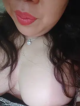 Julyy08 online show from 05/22/26, 02:01