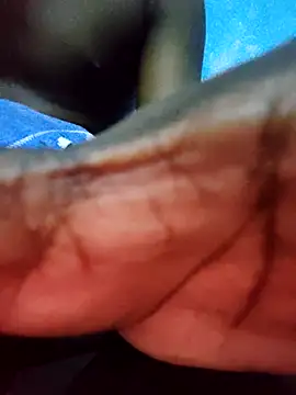 Snapshot of BlackCobraOwner chatting on 11/17/25, 04:13 BlackCobraOwner online show from 11/17/25, 04:13