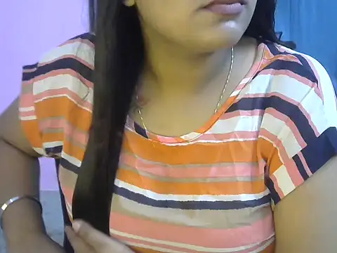 Snapshot of Queenxxx98 chatting on 10/11/25, 07:01 Queenxxx98 online show from 10/11/25, 07:01