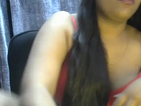 Snapshot of Queenxxx98 chatting on 12/16/25, 07:52 Queenxxx98 online show from 12/16/25, 07:52