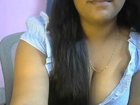 Queenxxx98 online show from 05/31/26, 05:53