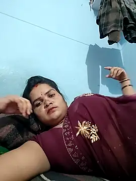 Snapshot of Rashi_cut chatting on 09/12/25, 05:40 Rashi cut online show from 09/12/25, 05:40