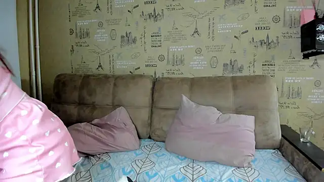 Snapshot of Kelly_Gerzikaa chatting on 10/28/25, 01:20 Kelly Gerzikaa online show from 10/28/25, 01:20