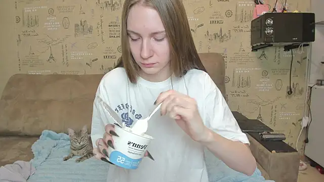 Snapshot of Kelly_Gerzikaa chatting on 11/15/25, 01:14 Kelly Gerzikaa online show from 11/15/25, 01:14