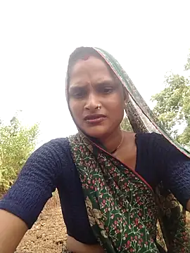 Snapshot of Sapna9685 chatting on 09/12/25, 08:36 Sapna9685 online show from 09/12/25, 08:36