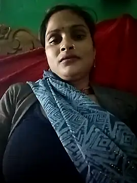 Snapshot of Sapna9685 chatting on 10/13/25, 02:39 Sapna9685 online show from 10/13/25, 02:39