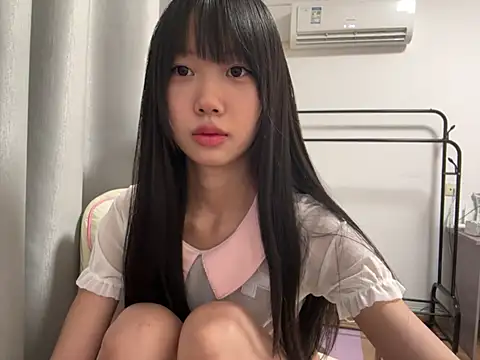 xinyu789 online show from 11/23/25, 02:28