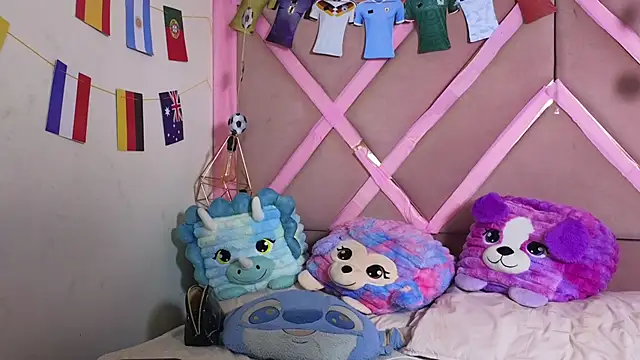 Sophia moo  online show from 06/23/26, 04:54