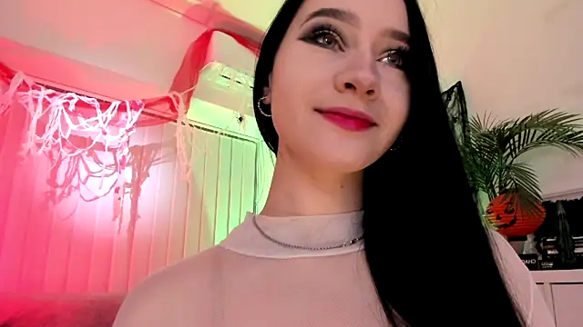 Mary Lori online show from 10/28/25, 07:34