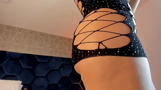 Snapshot of Isabellaa_Palacios chatting on 11/08/25, 08:51 Isabellaa Palacios online show from 11/08/25, 08:51