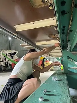 Snapshot of han-cute chatting on 09/19/25, 01:29 han-cute online show from 09/19/25, 01:29