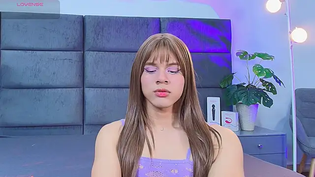 Slenna Moon online show from 04/06/26, 12:41