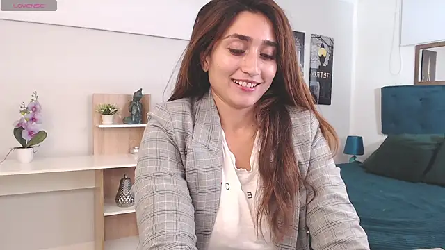 Snapshot of linda_morgan1 chatting on 10/30/25, 12:17 linda morgan1 online show from 10/30/25, 12:17