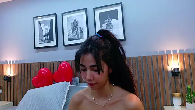 luna roja25 online show from 02/18/26, 12:56