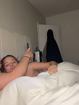 KayleeBella online show from 11/15/25, 05:20