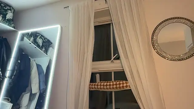 KayleeBella online show from 02/16/26, 08:05