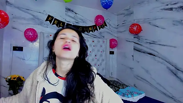 Ari and Storm online show from 02/15/26, 01:52