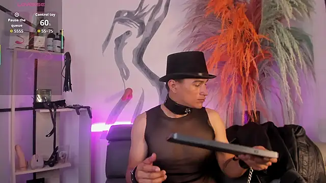 LiamDeep online show from 10/31/25, 08:43