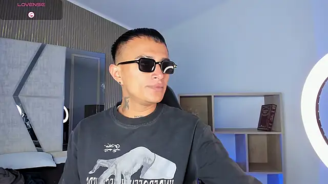 LiamDeep online show from 02/20/26, 08:31