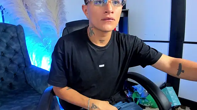 LiamDeep online show from 03/02/26, 05:19