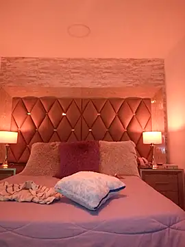 AmiraMorgan online show from 11/30/25, 04:05