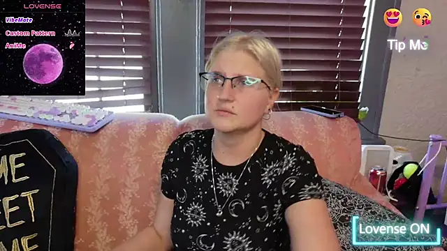 samanthamalichite online show from 09/29/25, 09:08