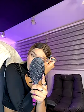 SkyThompson online show from 11/14/25, 04:22