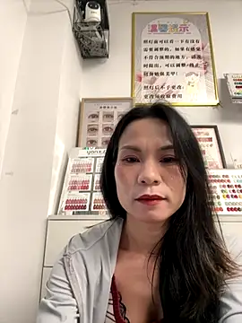 Snapshot of Baby-mmm chatting on 09/23/25, 11:13 Baby-mmm online show from 09/23/25, 11:13