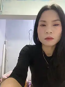 Snapshot of Baby-mmm chatting on 04/05/26, 04:53 Baby-mmm online show from 04/05/26, 04:53