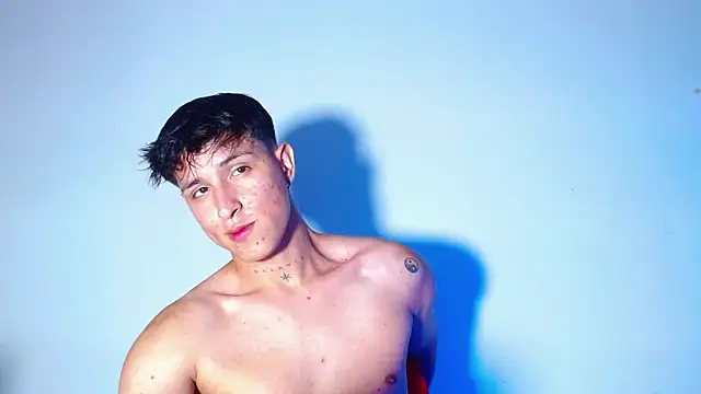 Snapshot of rowanbigboy23 chatting on 02/10/26, 12:37 rowanbigboy23 online show from 02/10/26, 12:37