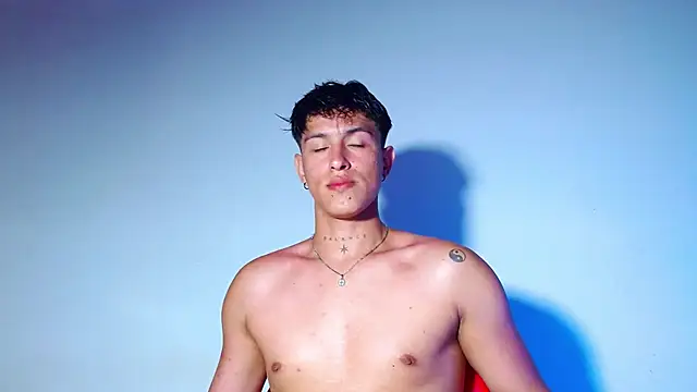 Snapshot of rowanbigboy23 chatting on 03/14/26, 12:28 rowanbigboy23 online show from 03/14/26, 12:28