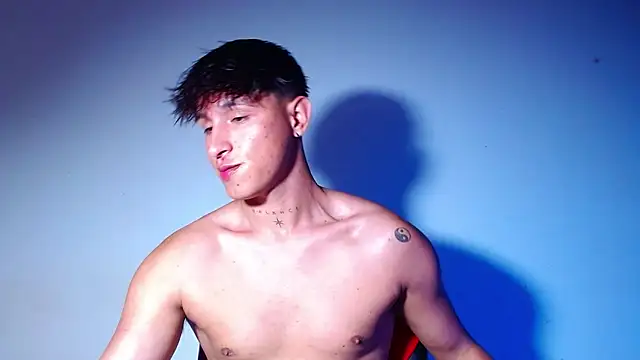 rowanbigboy23 online show from 05/02/26, 12:37