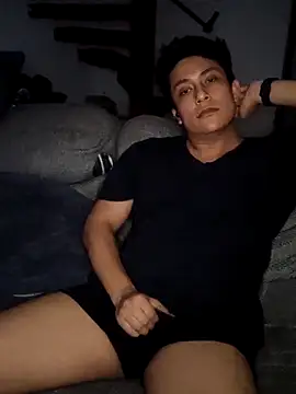 Snapshot of juan_penetreitor chatting on 09/13/25, 04:23 juan penetreitor online show from 09/13/25, 04:23